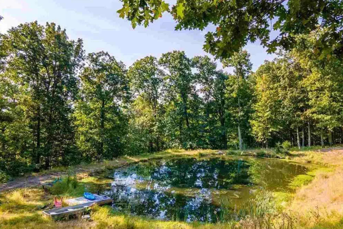 Off Market Views of the Shawangunk Mountains and Mohonk Tower HUTS